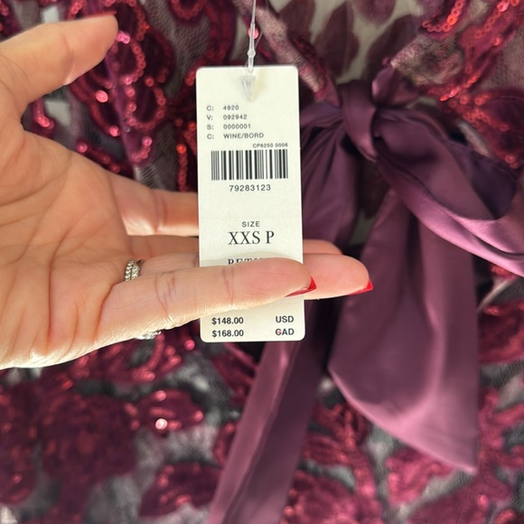 NWT Anthropologie Lace/Sequence Tie Back Puff Sleeve Burgundy Top, XXS petite - Picture 8 of 12